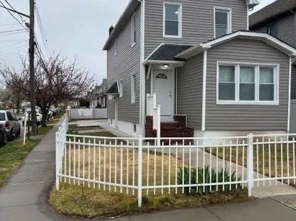 21811 119th Ave, Cambria Heights, NY 11411
