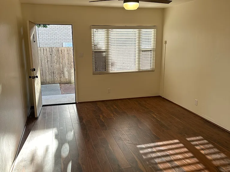 1028 Pacific St #A — Photo 5