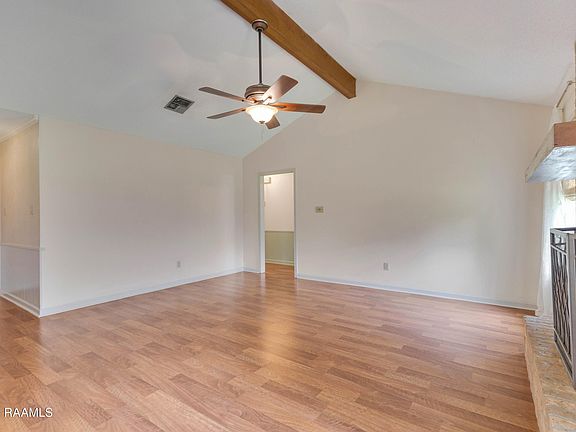 4th image of 125 Sea Pines Dr