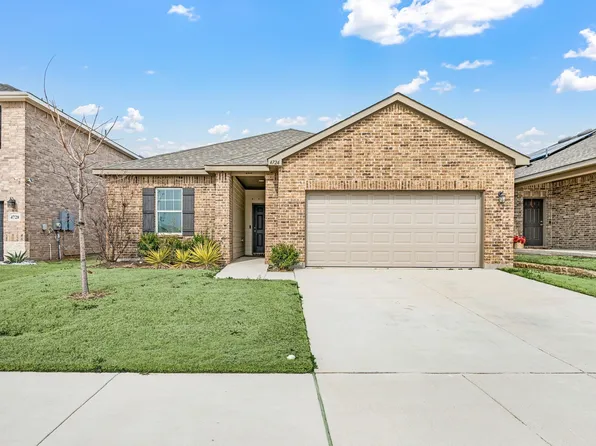 4724 Swan Neck Dr, Fort Worth, TX 76179