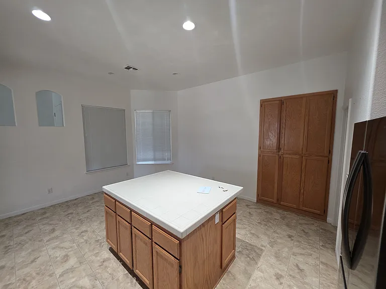 2271 Celtic Dr — Photo 6