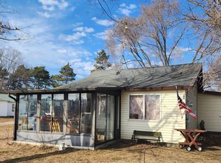 1484 E Hammett Rd, Hart, MI 49420