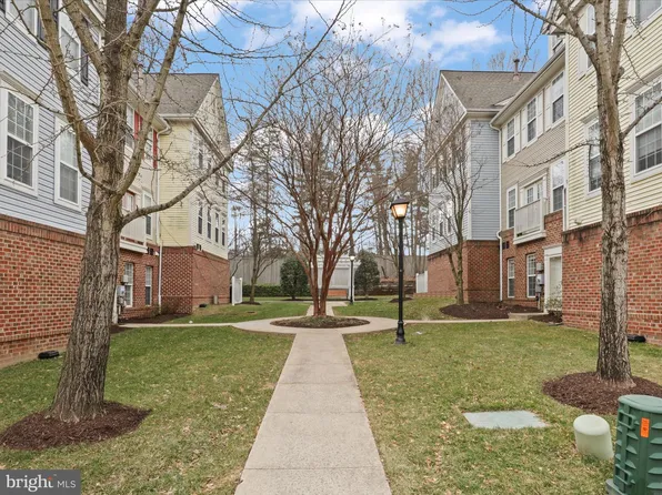 8065 Nicosh Circle Ln #55, Falls Church, VA 22042