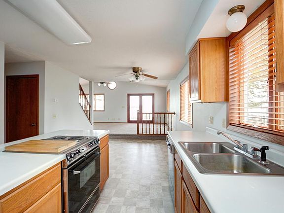 5th image of 21980 Ideal Ave N