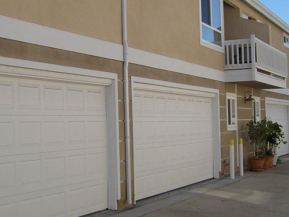 1st image of 2027 Artesia Blvd