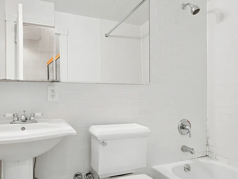 344 E 85th St #1H — Photo 7