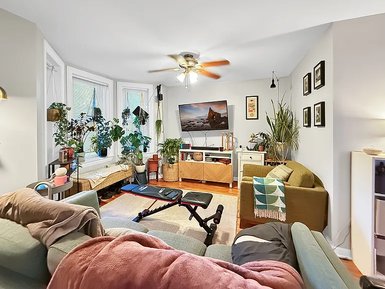 3122 N Francisco Ave #1 — Photo 4