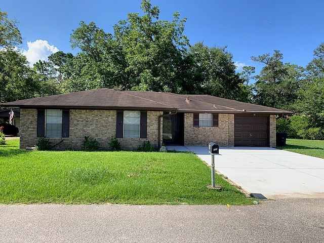 1st image of 406 Ramsey Ln