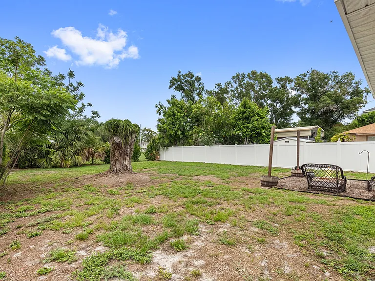 3605 W Iowa Ave — Photo 19
