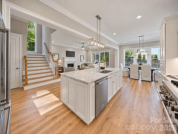 5th image of 3416 Little Hope Rd