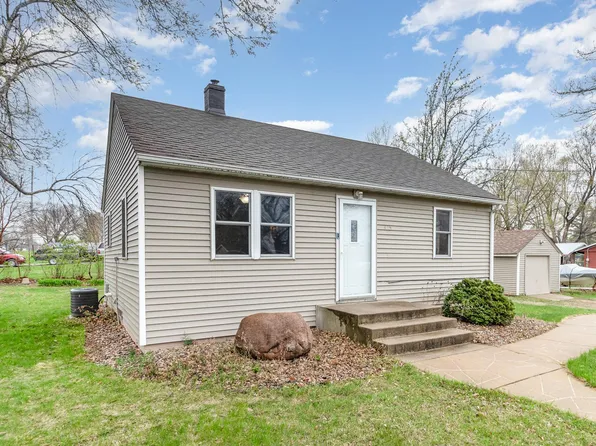 425 E Court St, Belle Plaine, MN 56011