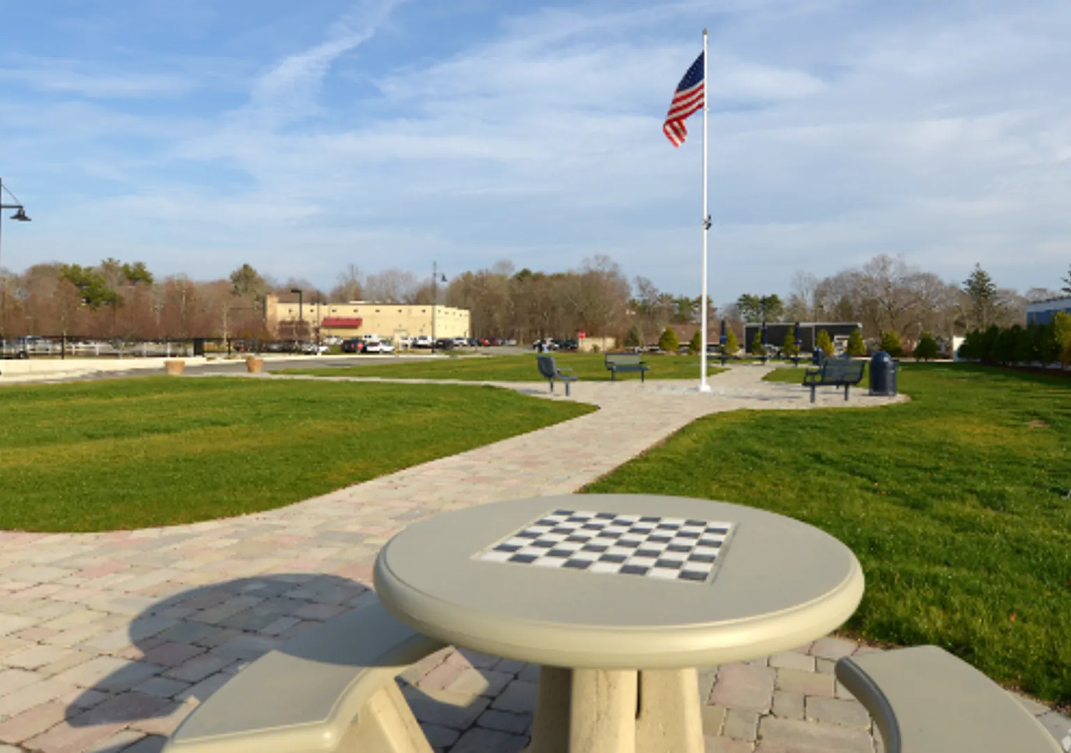 Edgewater Apartments — Photo 4