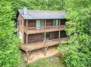 120 Mountain Crest Dr, Maggie Valley, NC 28751