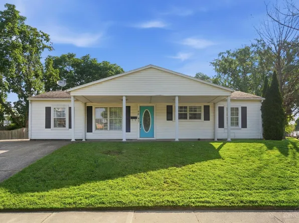 98 Millard Dr, Franklin, OH 45005