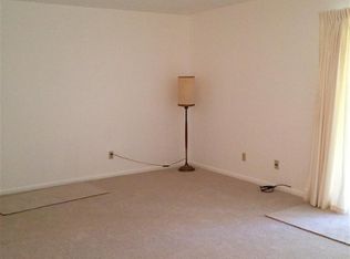 22972 Maple Ridge Rd UNIT 105, North Olmsted, OH 44070