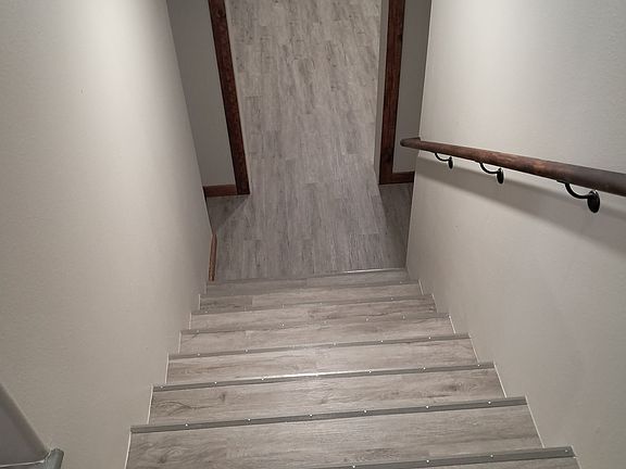 3rd image of 1745 W 17th St #B