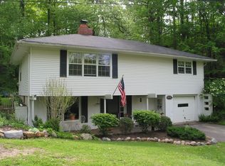 10157 Wisner Rd, Kirtland, OH 44094