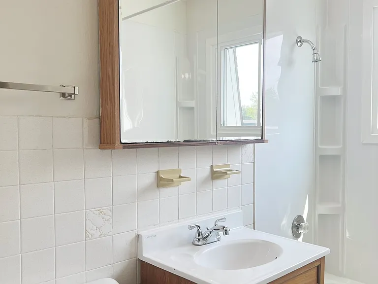 1412 Willow St — Photo 10