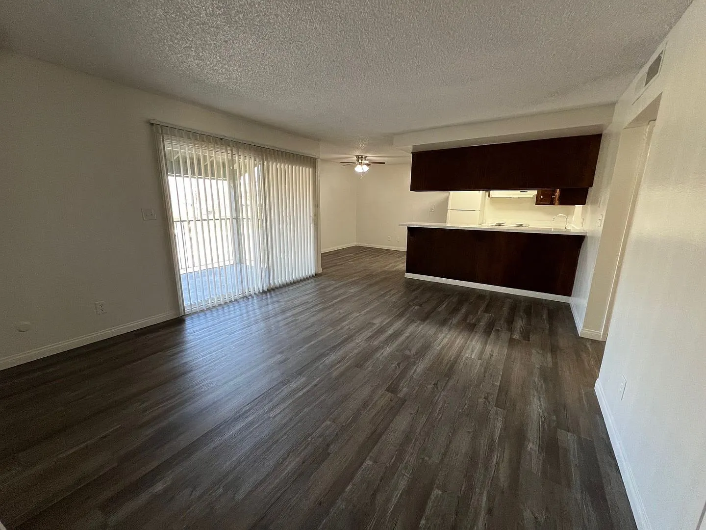 Raintree Garden Apartments — Photo 3