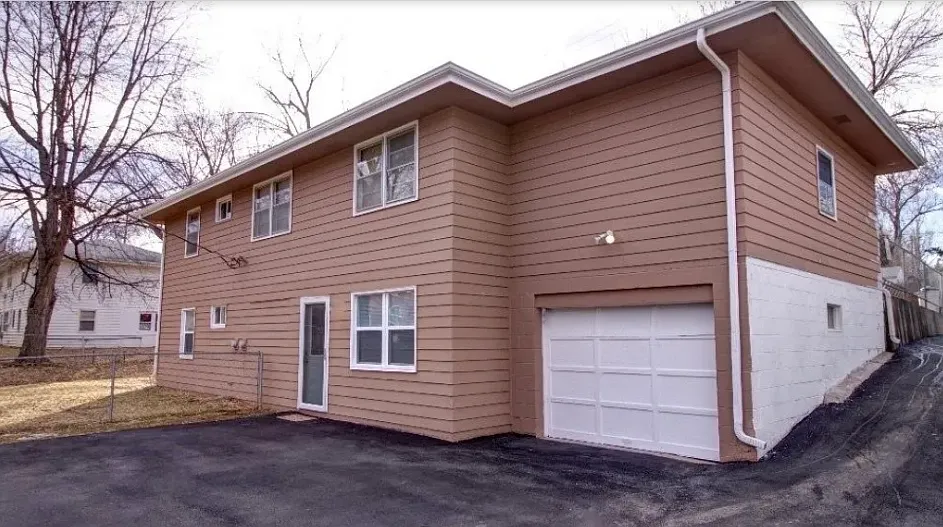 2 bed, 1100 sqft, $1,400 — Photo 1