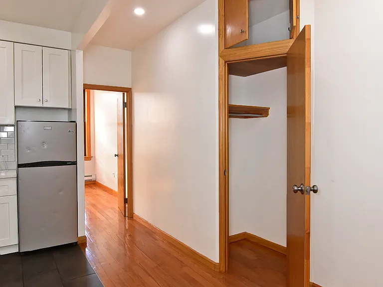 54 E Broadway #3 — Photo 5