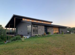 19346 Honeysuckle Rd, Council Bluffs, IA 51503