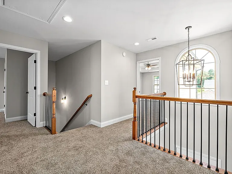 736 Banister Dr — Photo 9