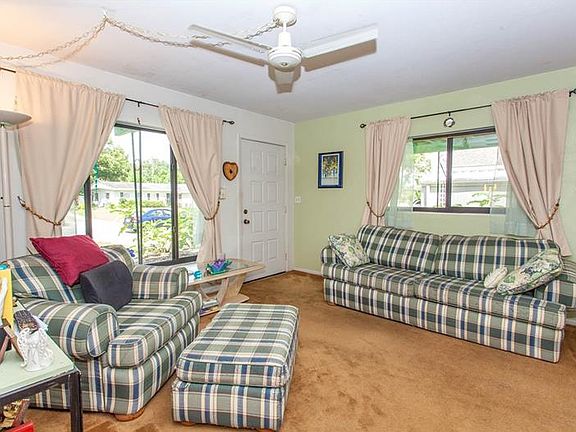 4th image of 1408 Clematis Ln