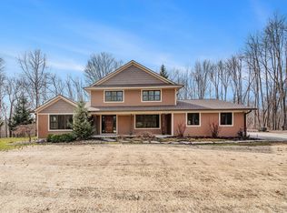 651 Crahen Ave NE, Grand Rapids, MI