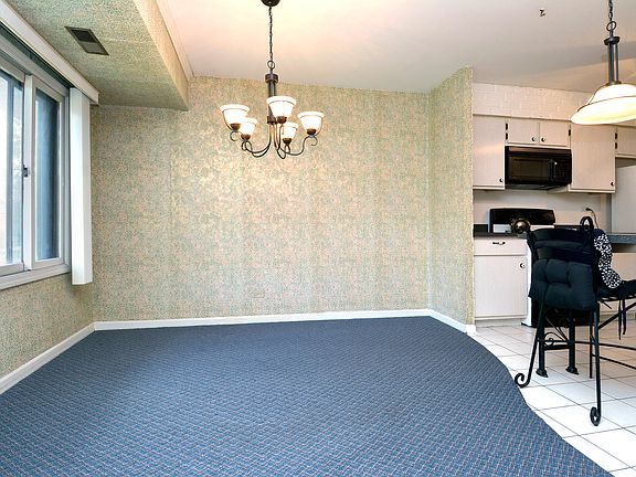 4th image of 1120 E Randville Dr Unit 202C