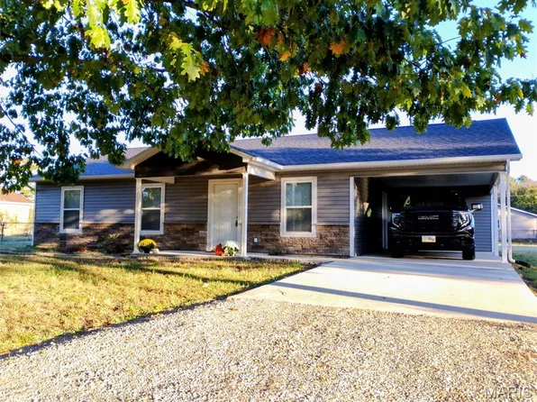 802 Peggy St, Bertrand, MO 63823