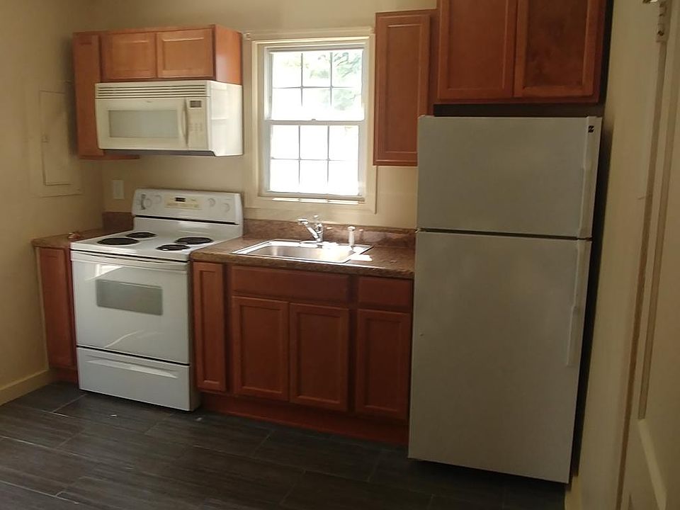 2nd image of 2306 Richmond Ave