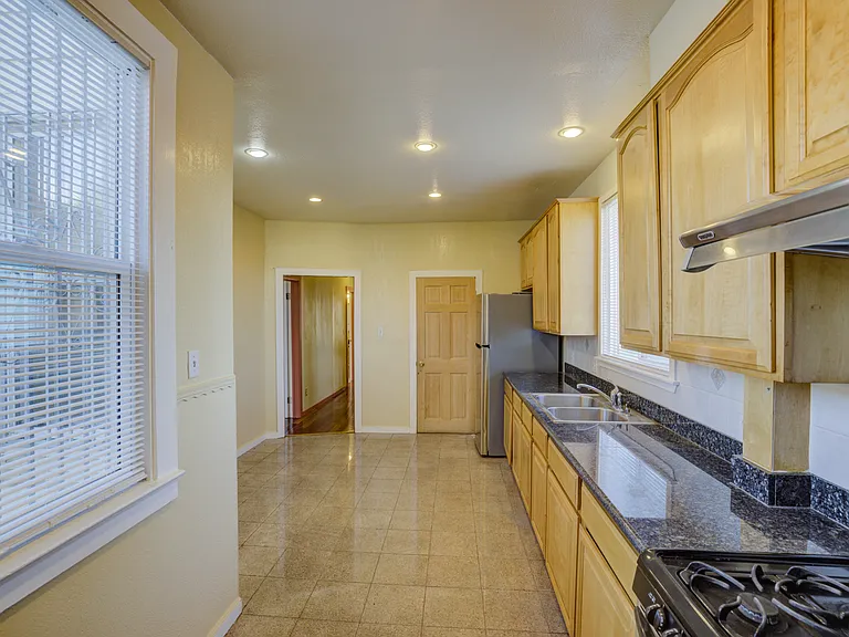 433 Brazil Ave — Photo 14