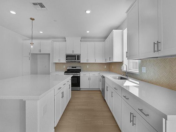 4th image of 7724 Congaree Way