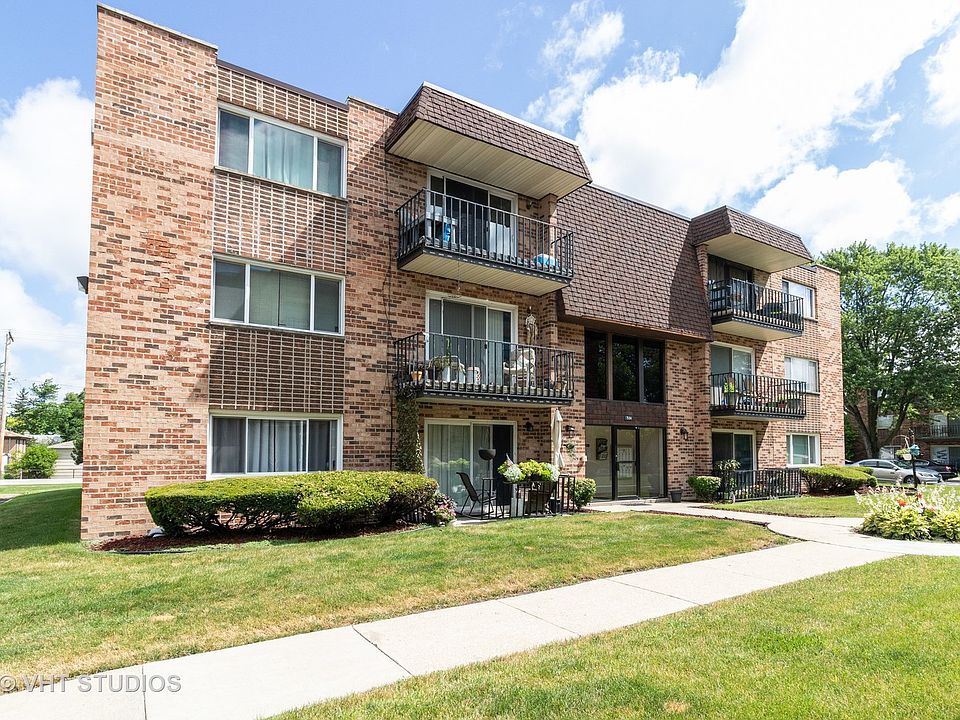 1st image of 17504 Sandalwood Dr APT 3B