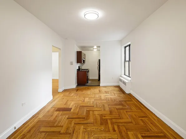 25 Lafayette Avenue image 1 of 7
