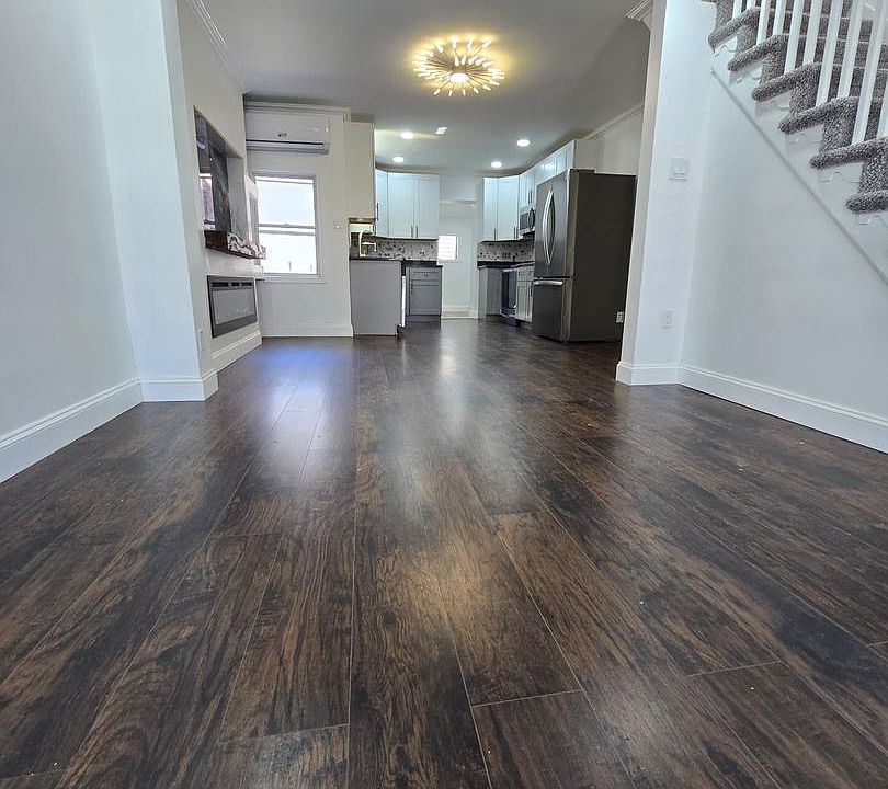 1st image of 6824 Rodney St