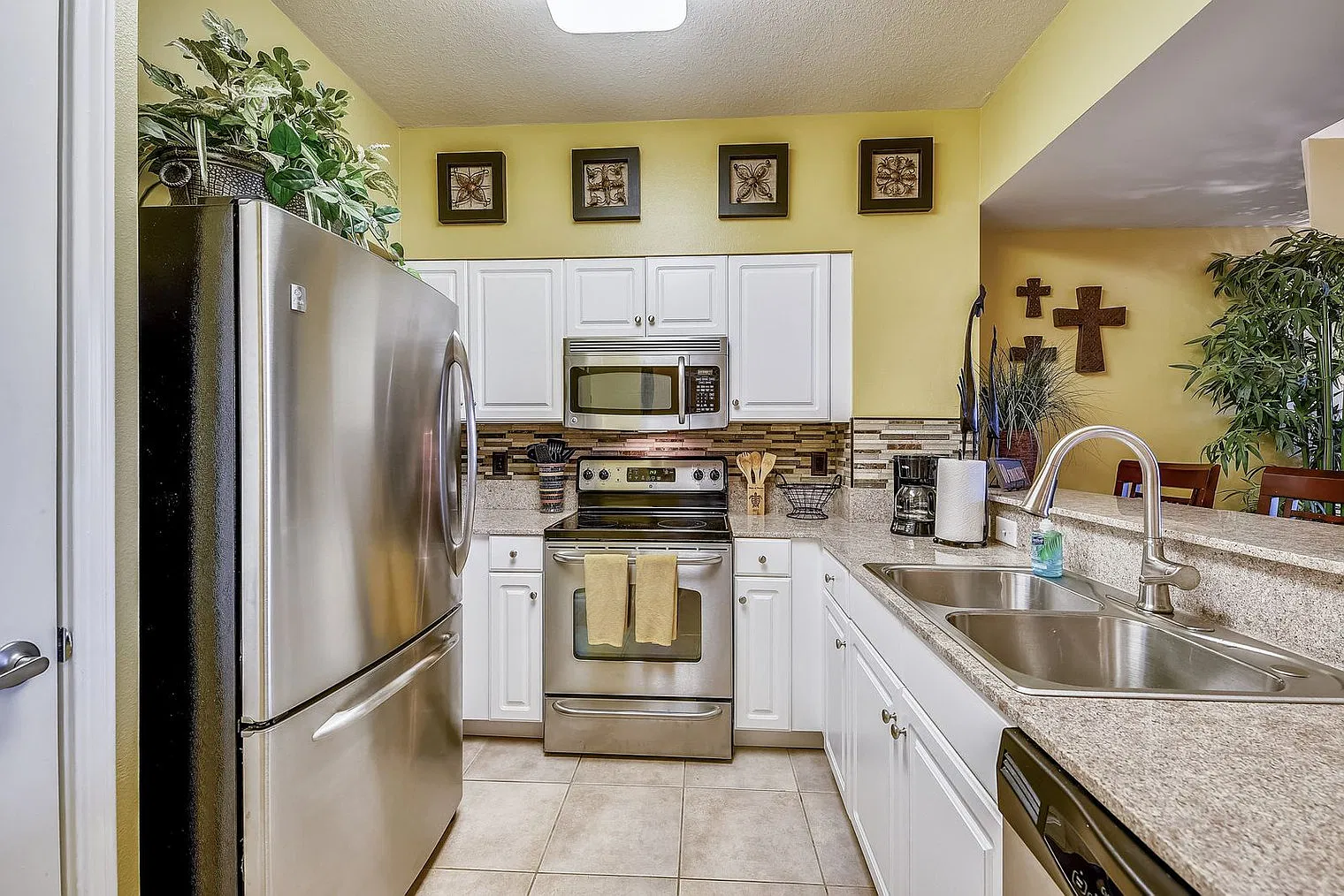 1 bed, 2.0 bath, 904 sqft, $2,949 — Photo 4