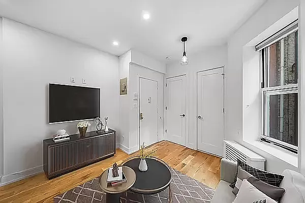 Rented by Vector New York, LLC | media 8