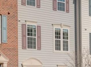 7038 Kona Dr, Gainesville, VA 20155
