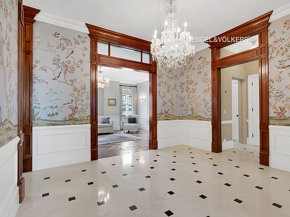 3rd image of 12C Manhattan Ave