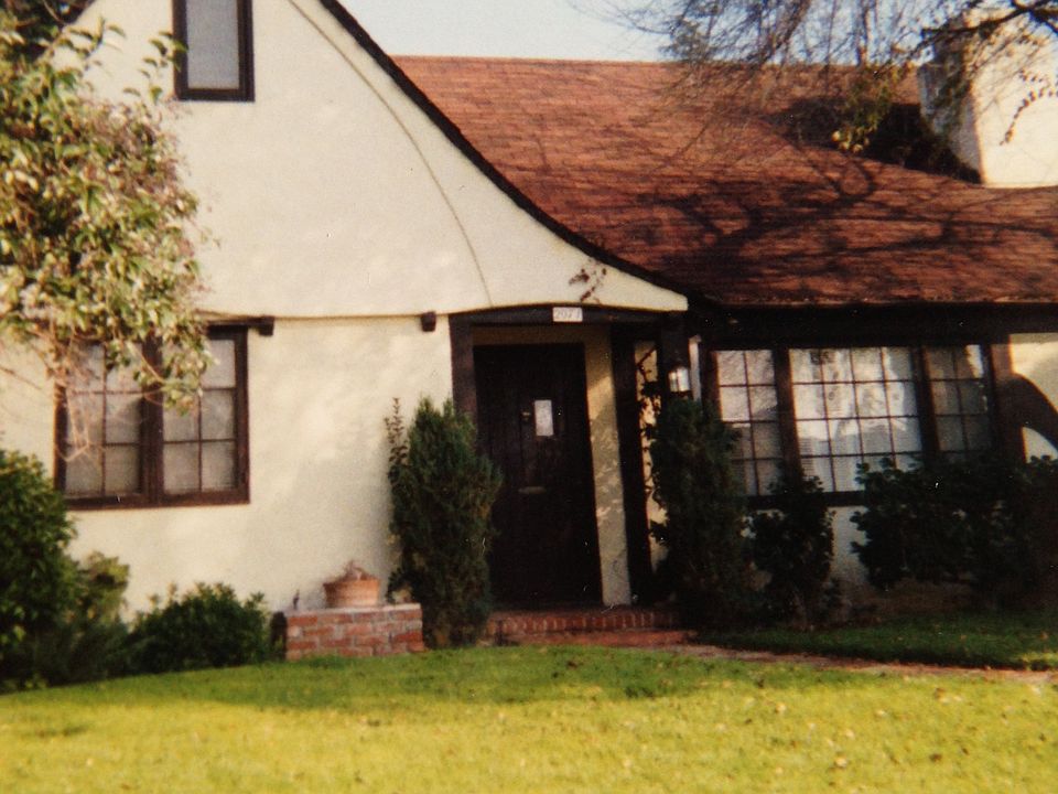 1st image of 2071 Beverly Dr