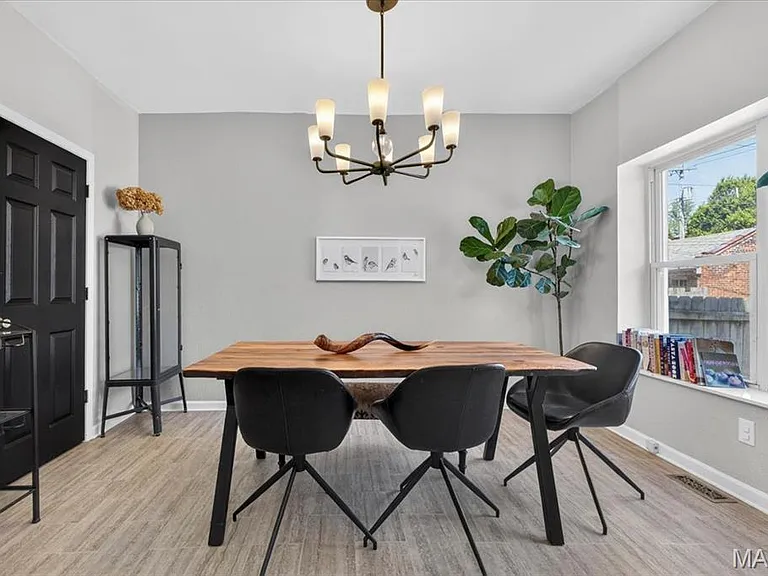 4161 Flad Ave — Photo 10
