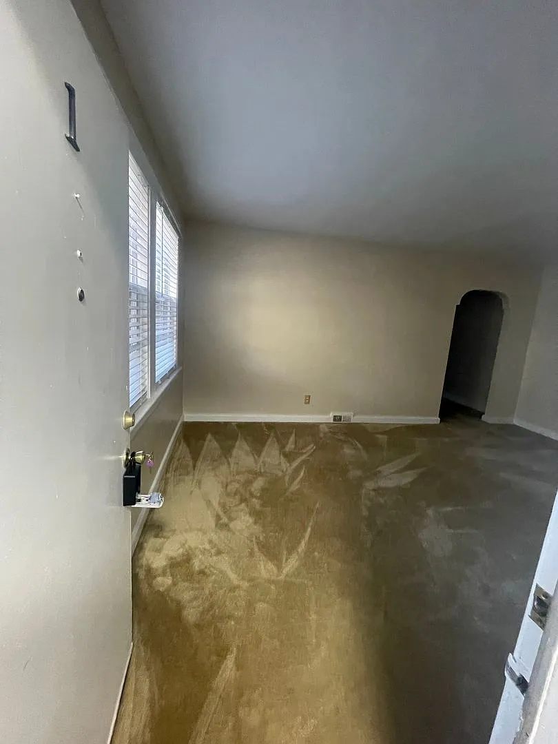 Tyler,W.119 — Photo 4