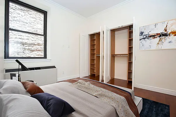 Rented by REAL New York | media 24