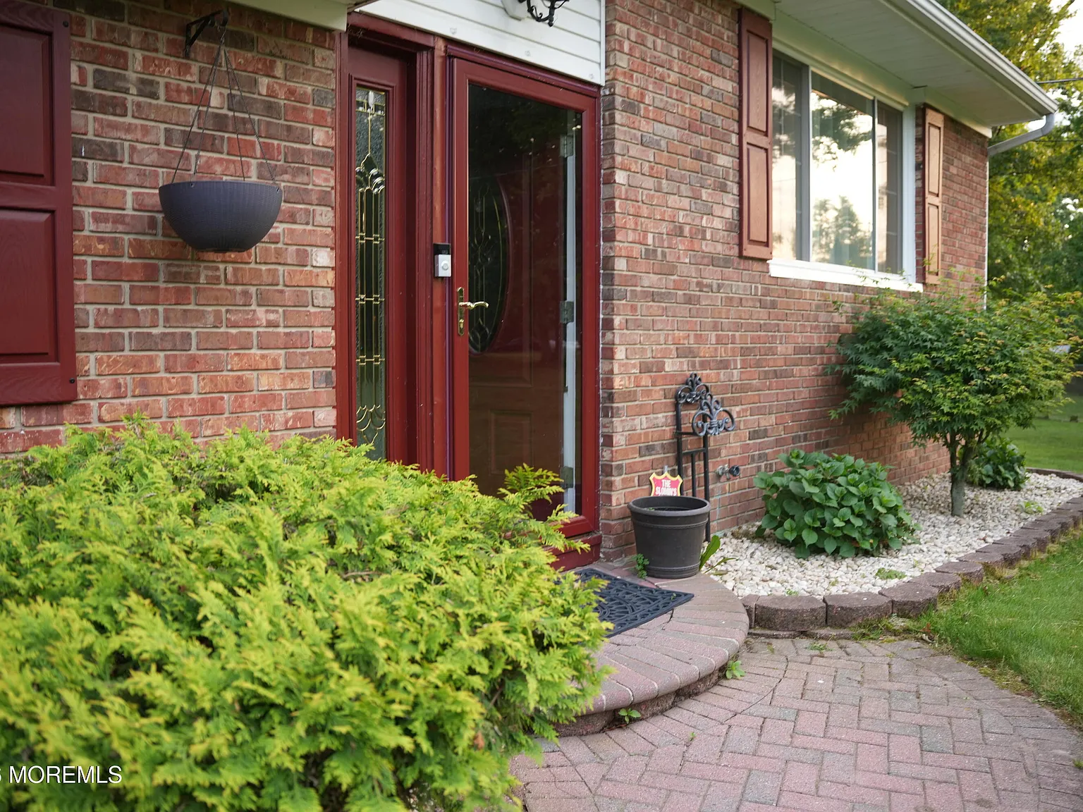 3 bed, 1870 sqft, $3,500 — Photo 4