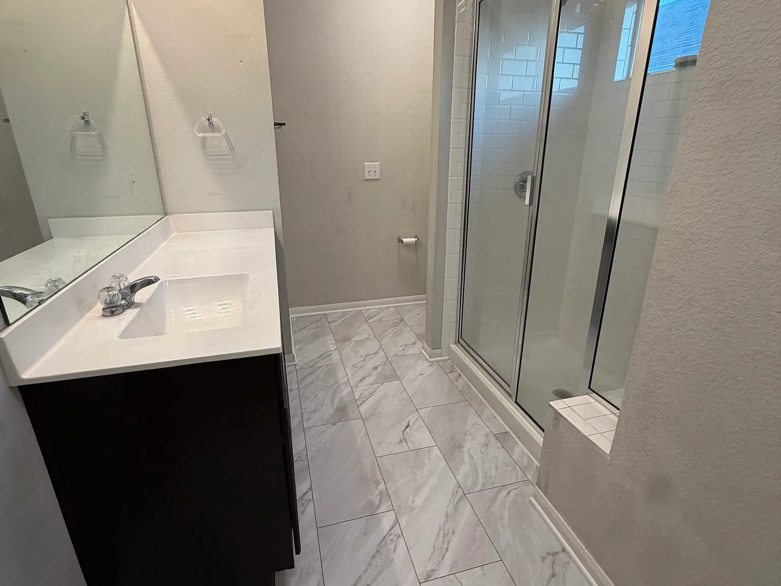 2104 Arborside Dr — Photo 3