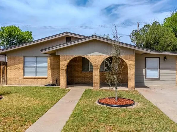 911 Yota Dr, Eagle Pass, TX 78852