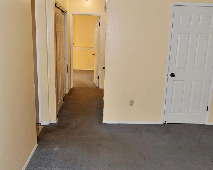 2201 N Spokane St #3 — Photo 10