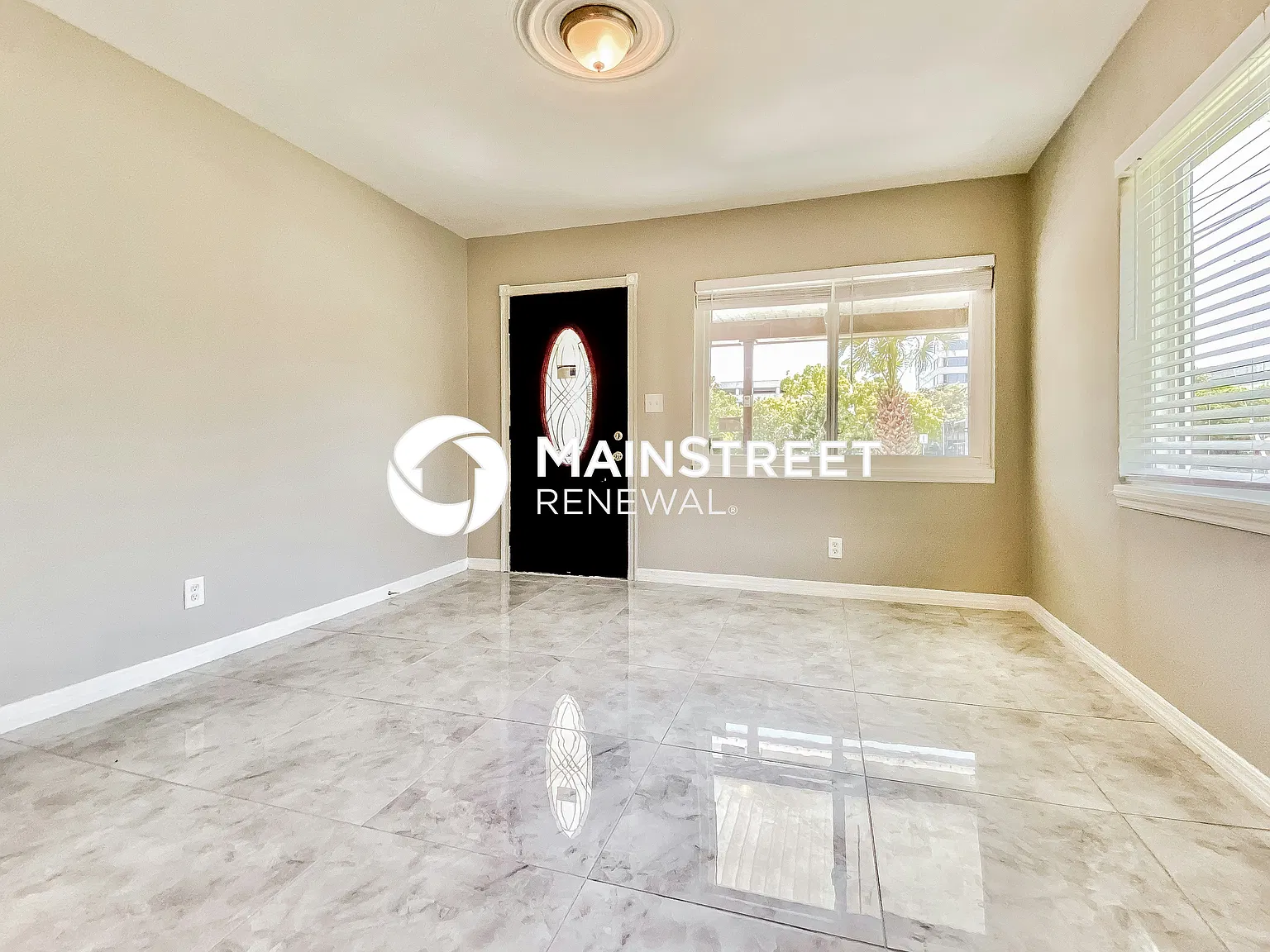 4223 W Grace St — Photo 2